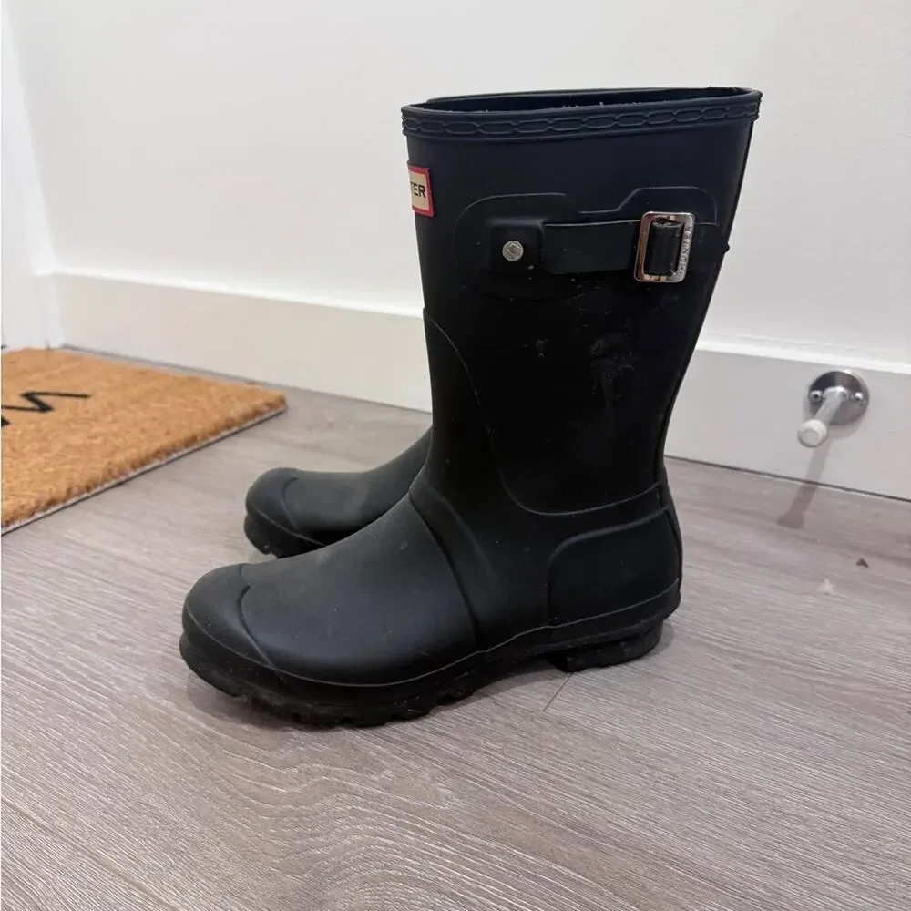 Hunter Classic Black Footwear
